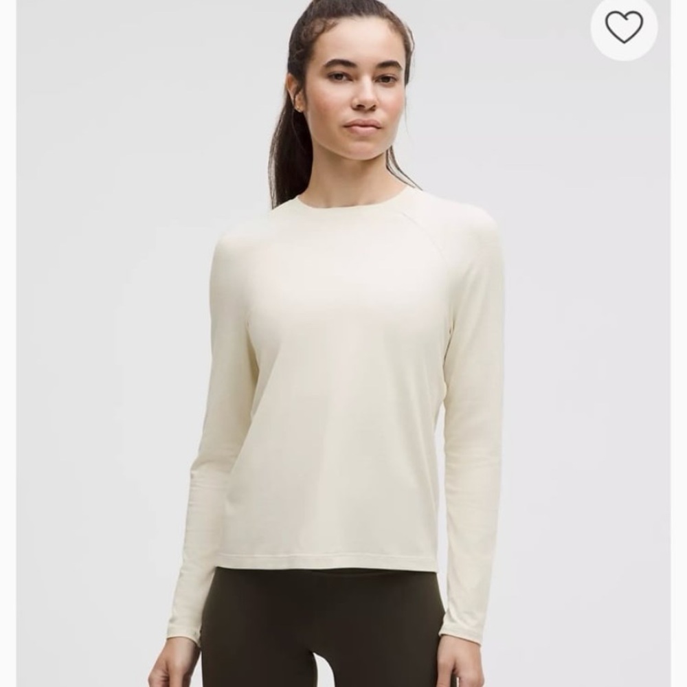 NWT lululemon size 2 classic fit cotton blend long sleeve shirt in bone
